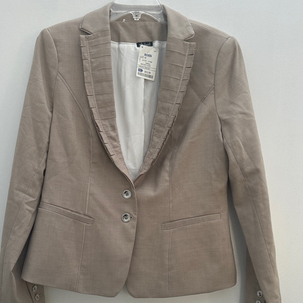 Women's Tan Blazer